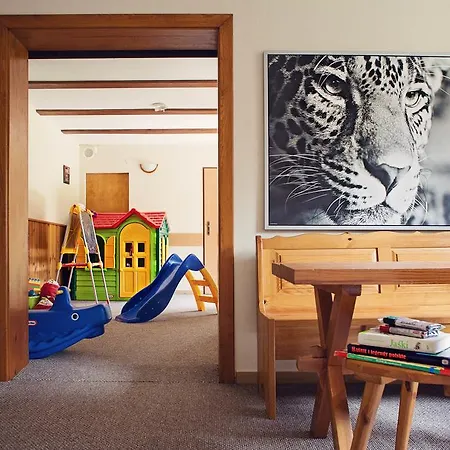 Hotel Gorski Czarna Gora 2*